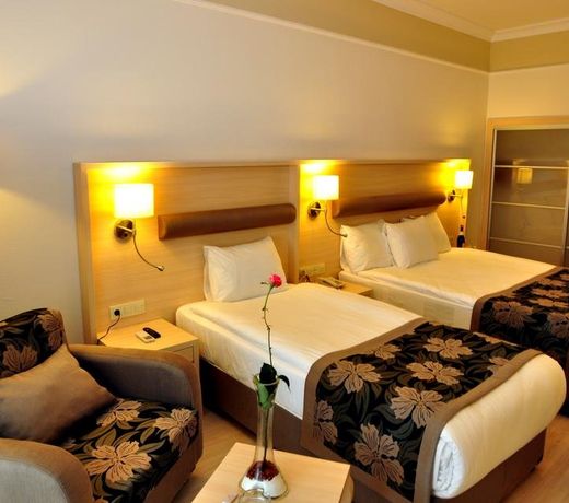 Arma's Resort Hotel