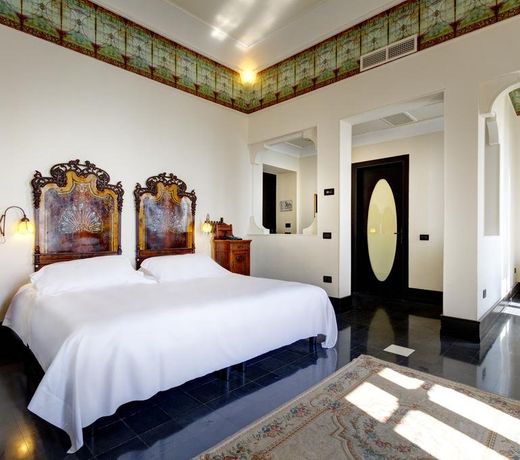 Grand Hotel Des Etrangers