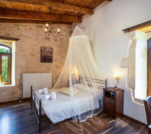 Villa Satra