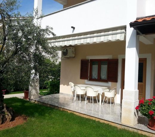 Ulika Rooms & Apartments