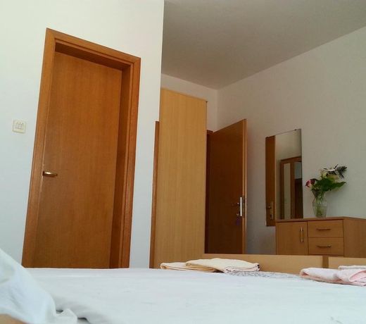 Ulika Rooms & Apartments
