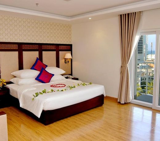 Galliot Hotel