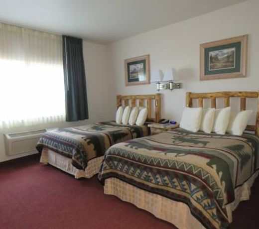 North Park Inn & Suites