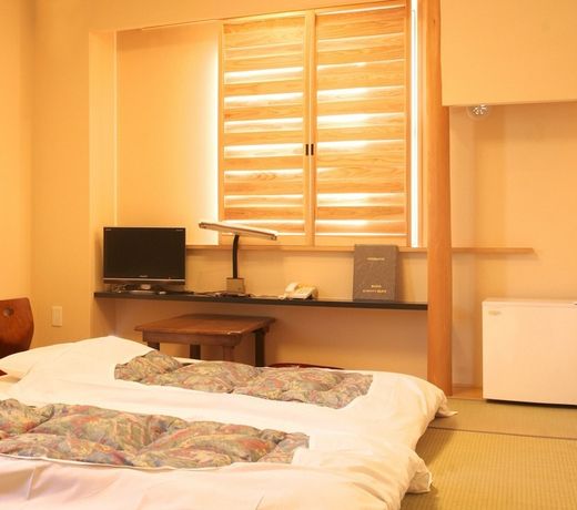 Kurenai Hotel