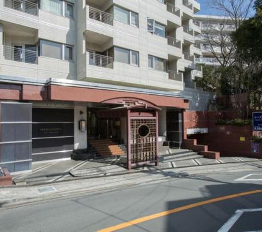 Atami Season Hotel