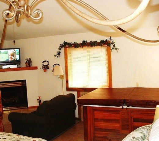 Mountain Shadows Resort
