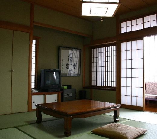 (RYOKAN) Tsukimi