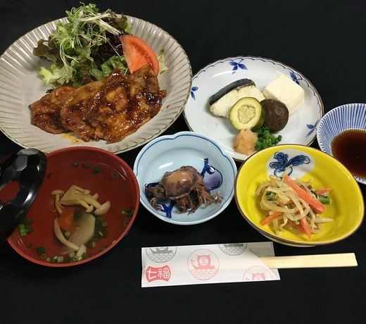 Hotel Hichifuku