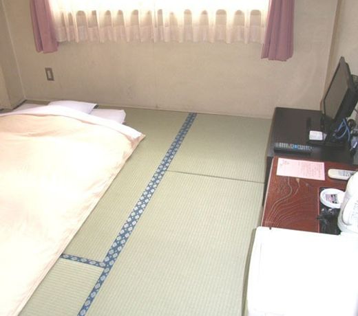 Business Hotel Isezaki Heisei Inn