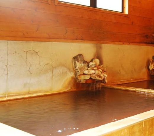 Anraku Onsen Shumine