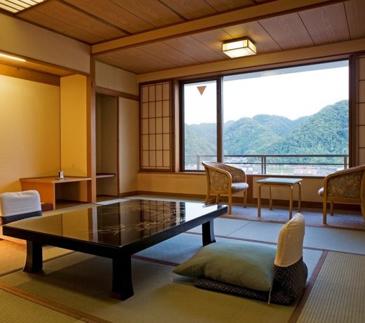 Yunogo Onsen Chikutei