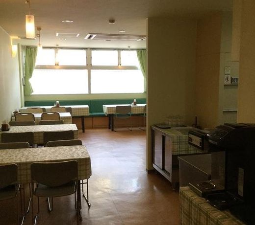 Orange Hotel