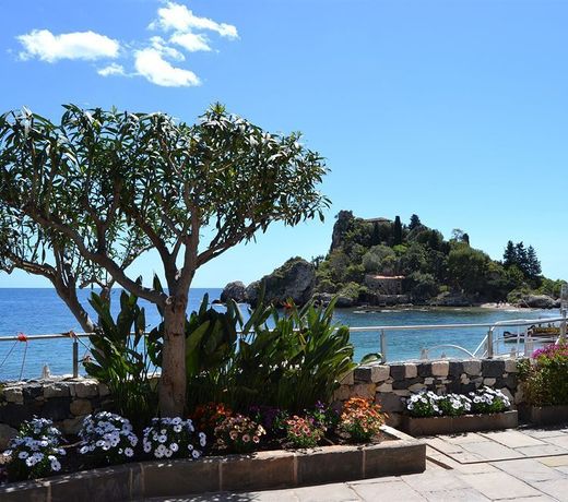 La Plage Resort
