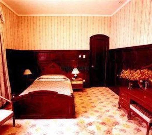 Longmen Grand Hotel