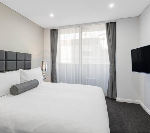 Meriton Suites North Sydney