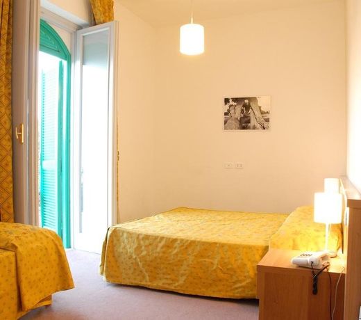 Hotel Castel Miramonti