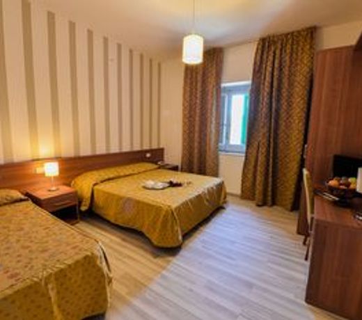 Hotel Castel Miramonti