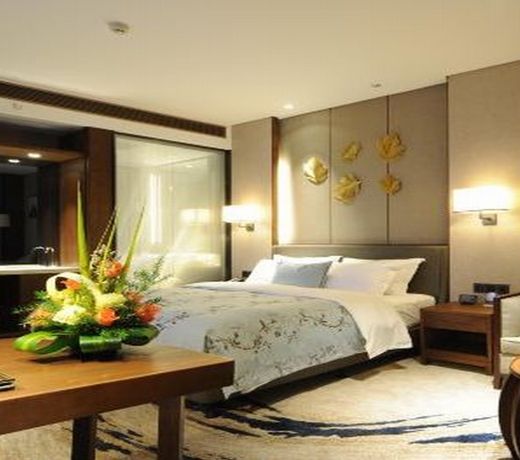 Yannian Plaza Hotel