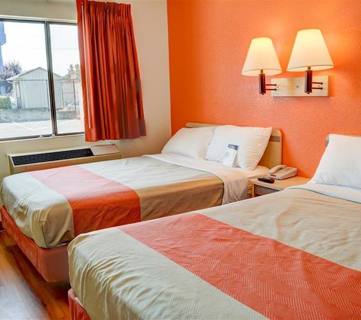 Motel 6-Salem, OR