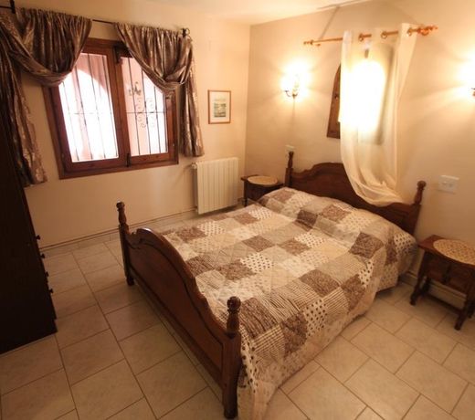 Paul - modern, well-equipped villa with private pool in Benissa