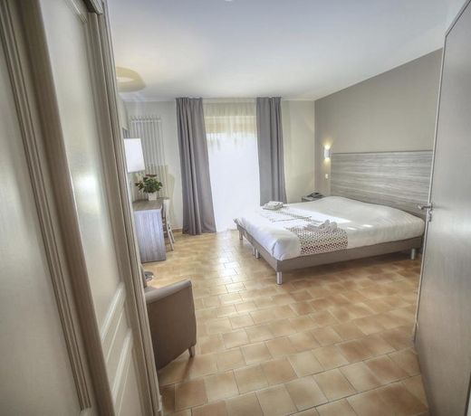 La Tour Carree - Grasse Sud