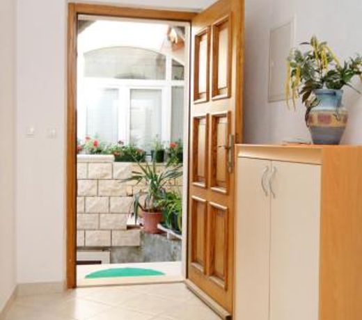 Apartments by the sea Pucisca, Brac - 5625