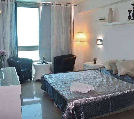 Sea Apartment