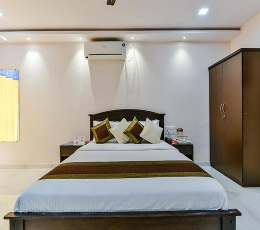 OYO 5012 Lake View Residency