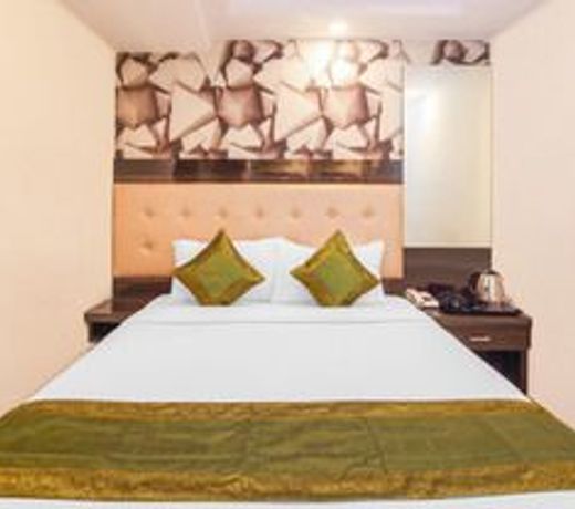 Hotel Palace Residency near Lokmanya Tilak Terminus