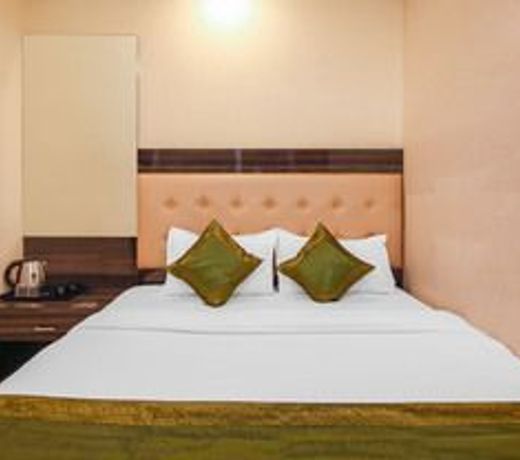 Hotel Palace Residency near Lokmanya Tilak Terminus