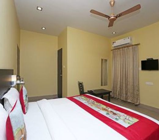 OYO 3235 Cosy Home
