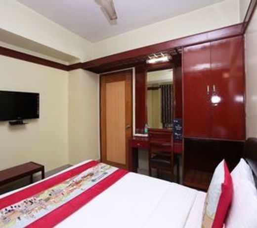 Collection O 4793 Hotel President