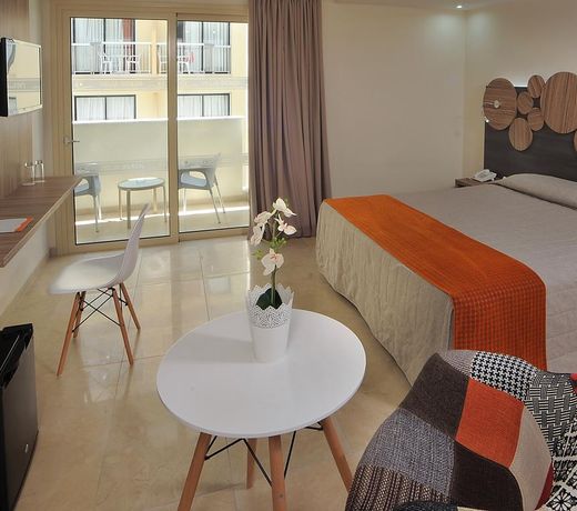 Nelia Beach Hotel & Spa