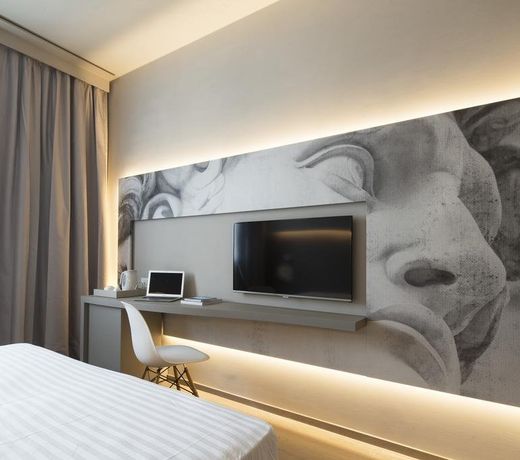 Hotel Glance In Florence