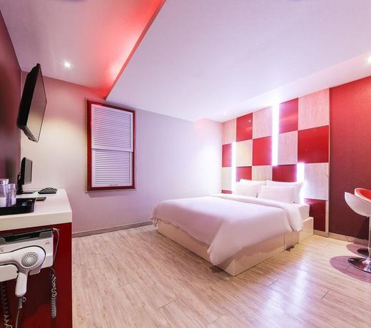 M7 Hotel