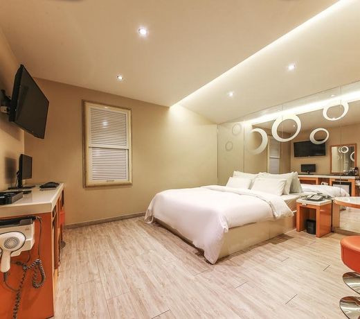 M7 Hotel