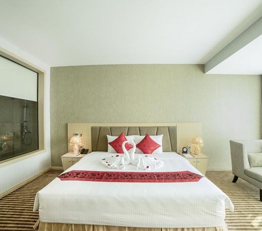 Muong Thanh Luxury Vientiane Hotel