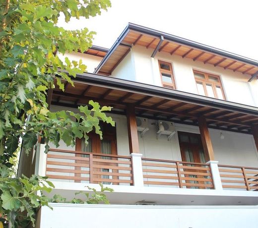Camellia Holiday Homes