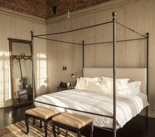 Factoria Hotel