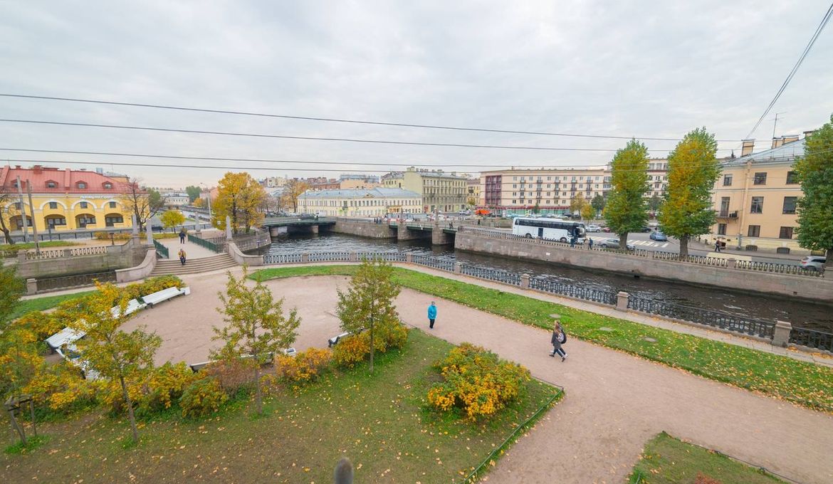 Apartment on Griboedova