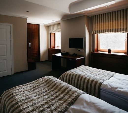 Cruise Hotel