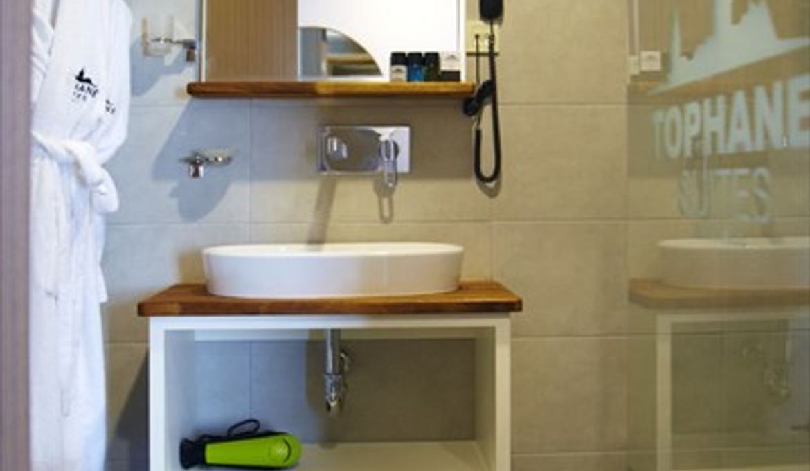 Tophane Suites