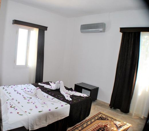 Bitez Sunset Hotel