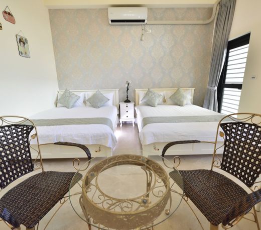 Avenue B&B