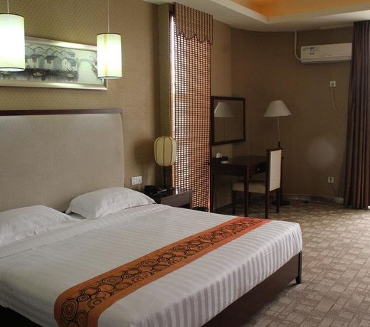 Kololo Courts Hotel and Restaurant