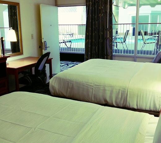 C3 Hotel