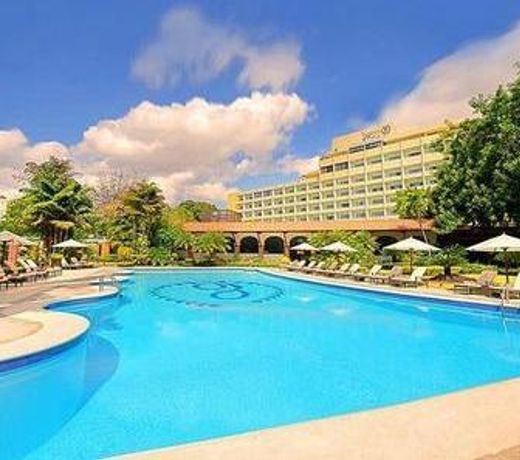 NearBy Hotel