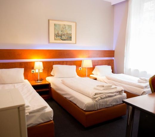 City Hotel - HEEFA OHG