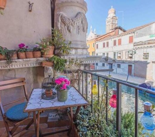 CA CAMMELLO private terrace and canal view