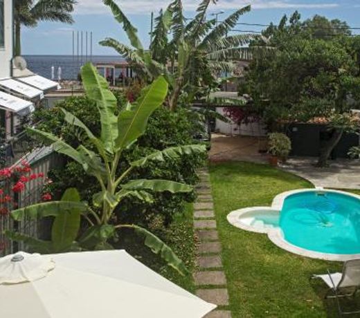 Casa do Lugar de Baixo